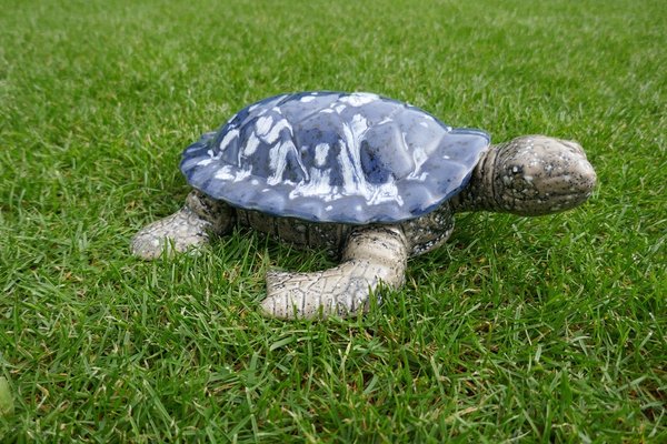 Keramikfigur Schildkröte mittel grau-blau